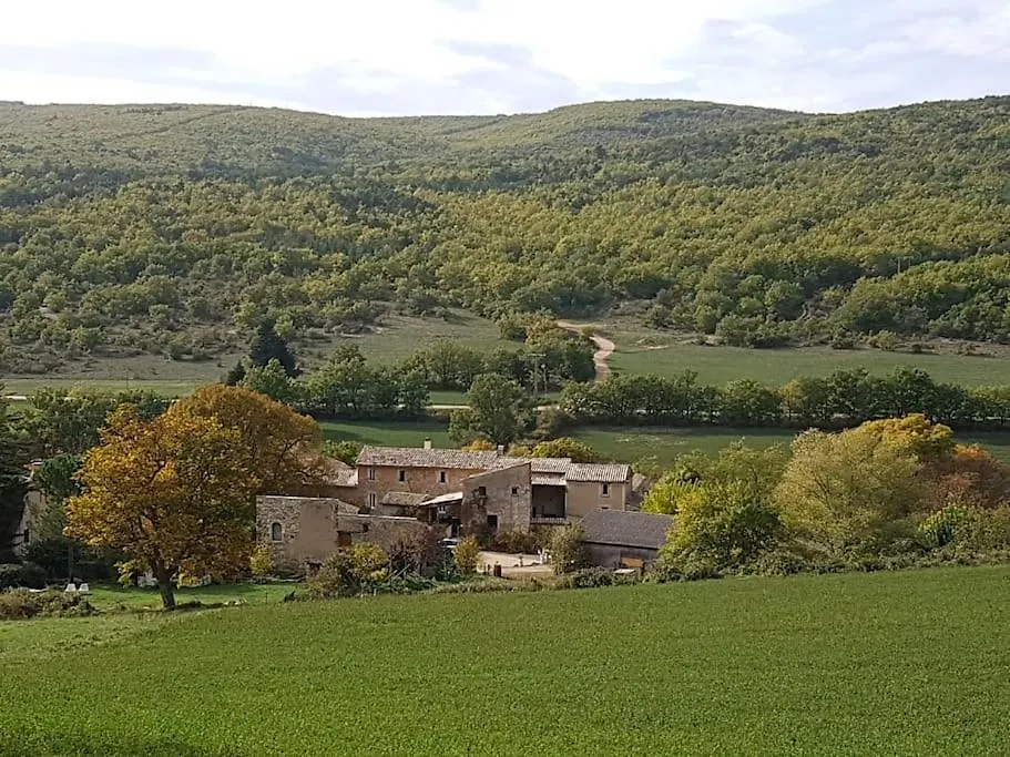 Holiday home Batisse Provencale Avec Piscine Villa Banon